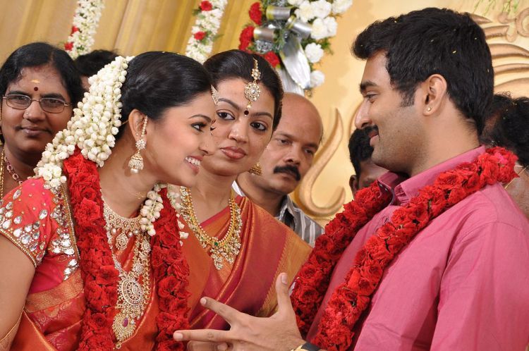 Sneha Prasanna Enters Wedlock At Telugupeople Com Photo Gallery