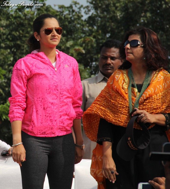 Sania Mirza Original Sex Videos - Sania Mirza Flag off Anti Child Sex Abuse Rally: at TeluguPeople.com Photo  Gallery